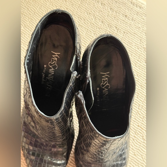 YSL Saint Laurent Black Crocodile Embossed Ankle Boots Side Zip Pointy Toe 37.5 - Picture 3 of 14